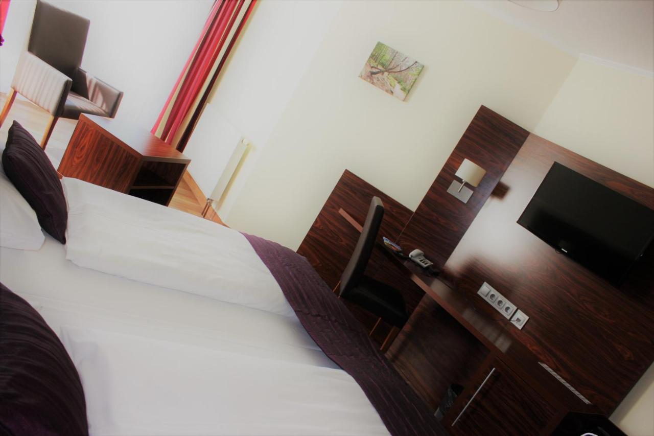 Hotel Germersheimer Hof Экстерьер фото